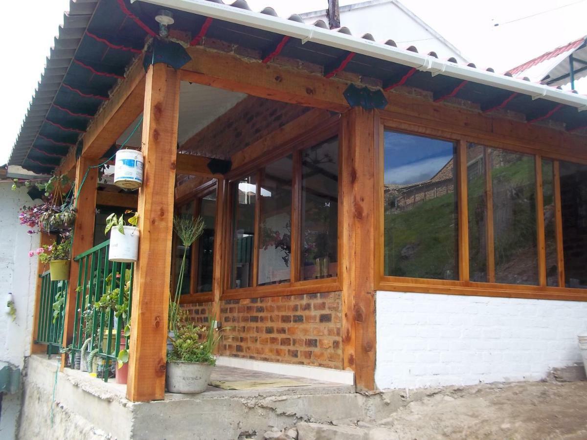 Hospedaje Bella Vista Mongui Exterior photo